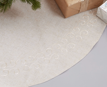 Load image into Gallery viewer, Embroidered Scroll Border Tree Skirt - Natural