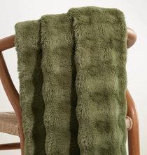 Load image into Gallery viewer, Fab Fur Throw