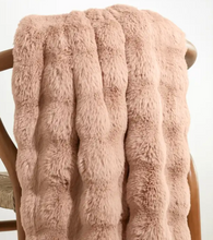 Load image into Gallery viewer, Fab Fur Throw