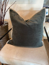 Load image into Gallery viewer, Velvet Pillow