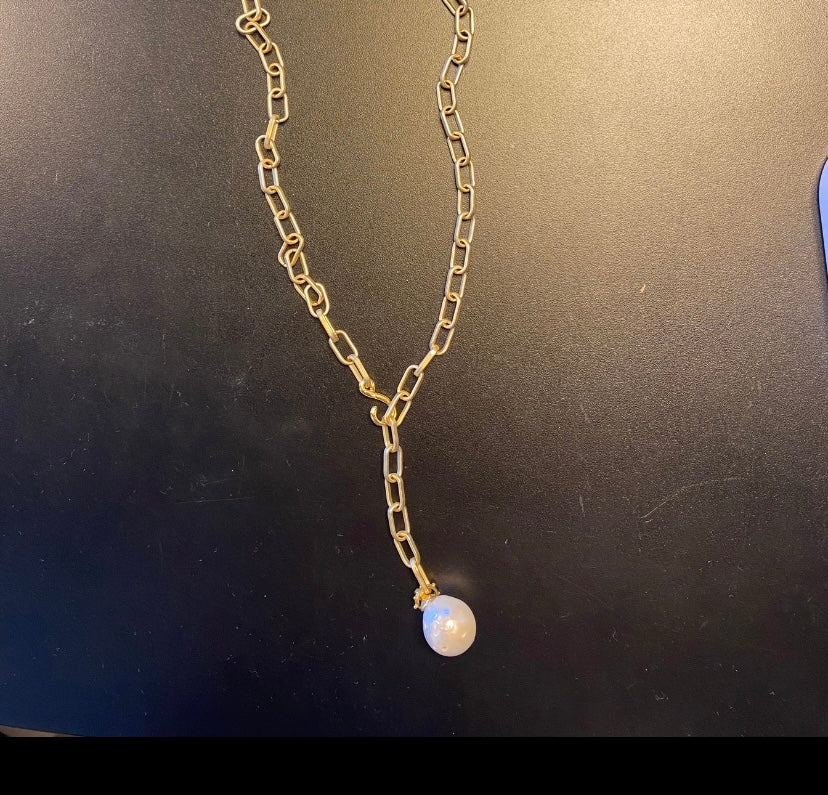 Long Gold Chain Necklace with Round Pearl