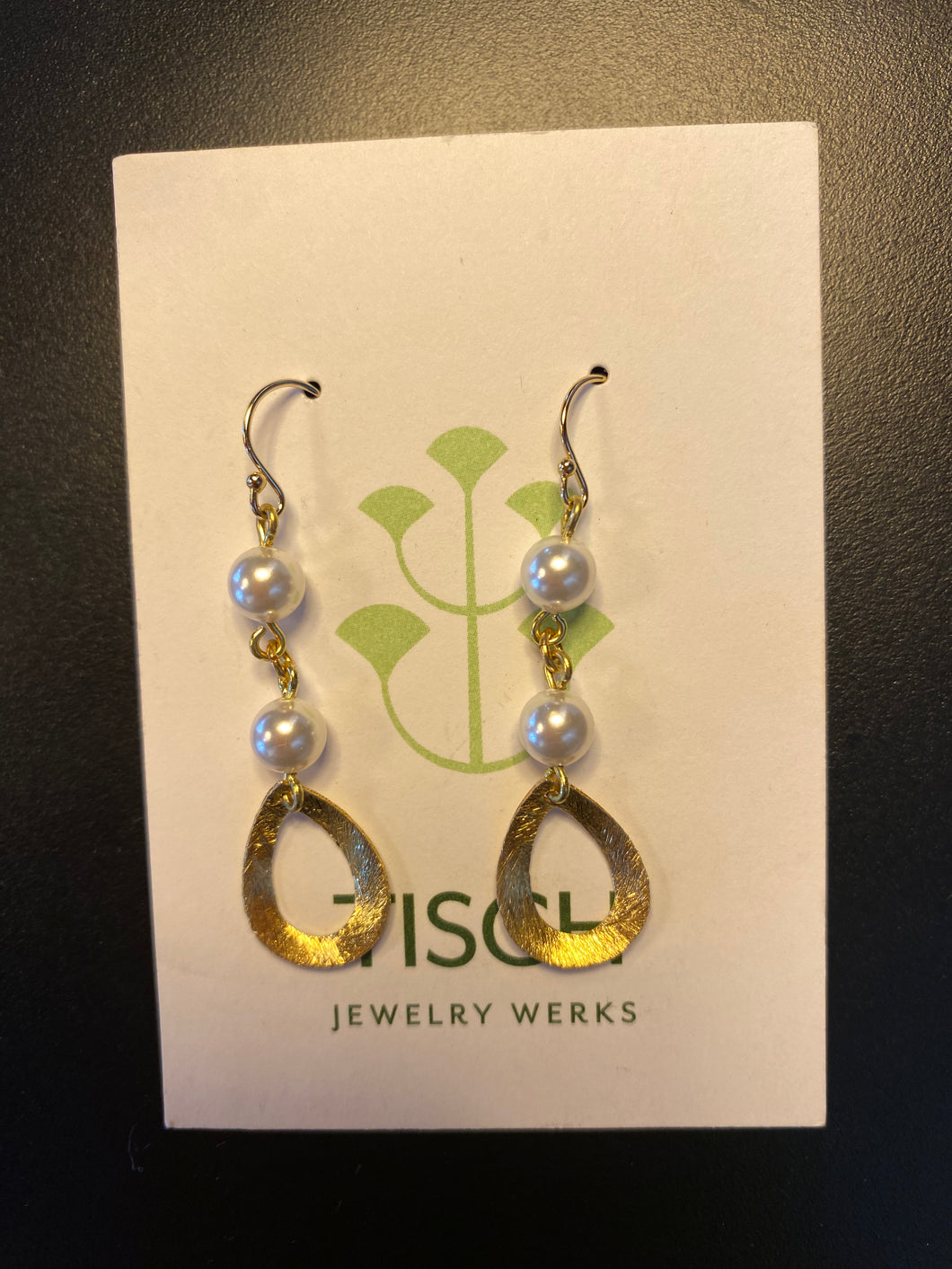Gold Dangle Earrings 2 small pearls